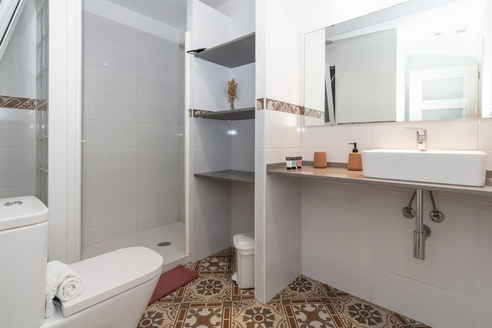 Guestready - El Cabanyal Hidden Oasis Apartment Valencia Ngoại thất bức ảnh