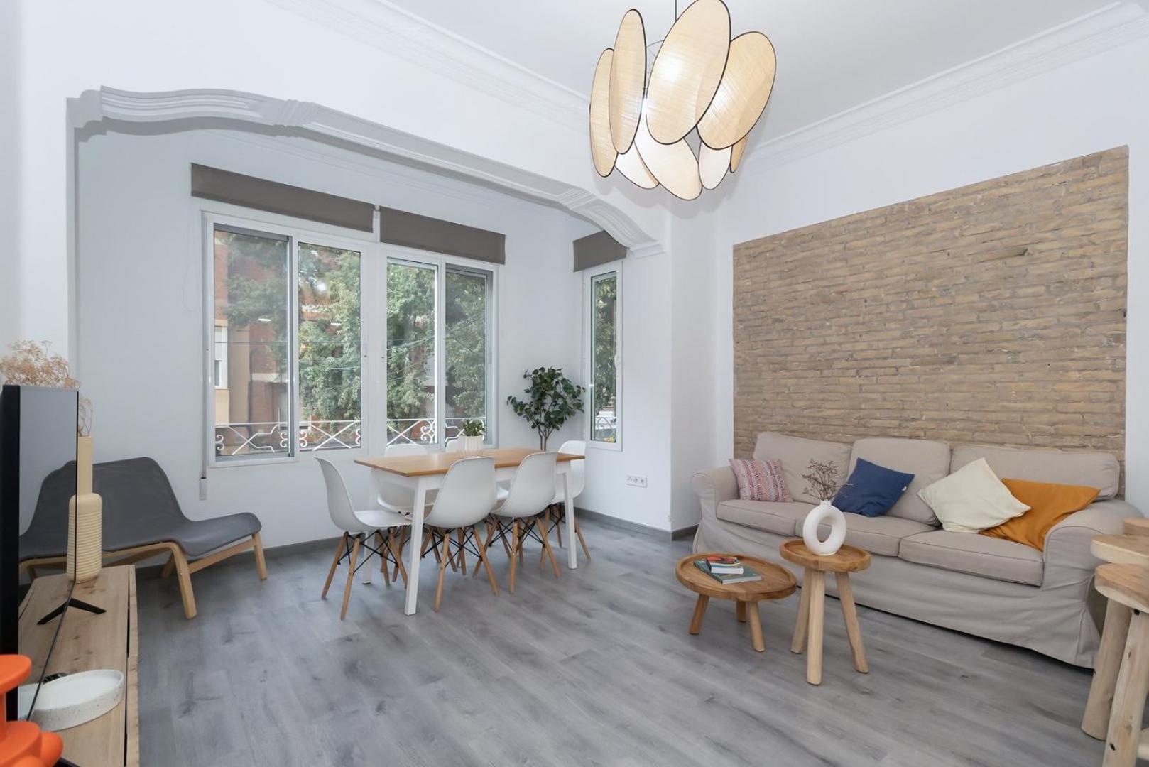 Guestready - El Cabanyal Hidden Oasis Apartment Valencia Ngoại thất bức ảnh