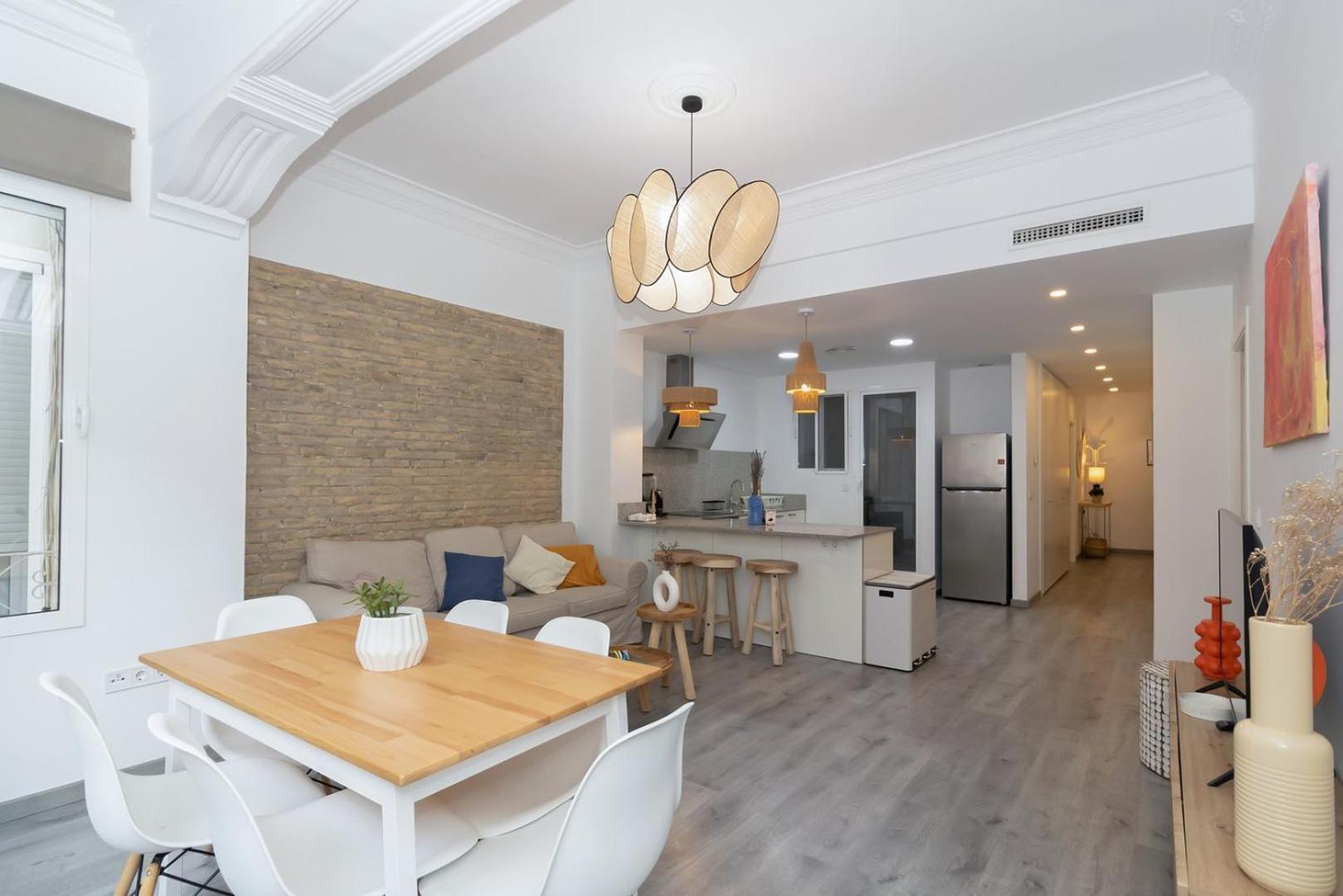 Guestready - El Cabanyal Hidden Oasis Apartment Valencia Ngoại thất bức ảnh